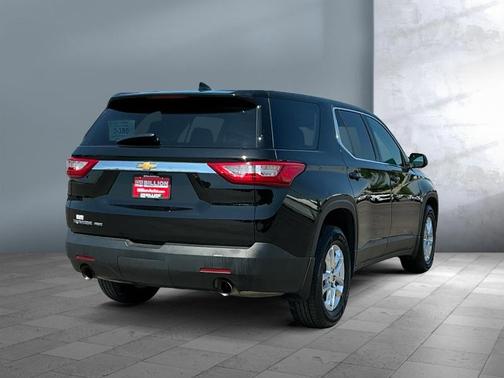 2021 Chevrolet Traverse LS