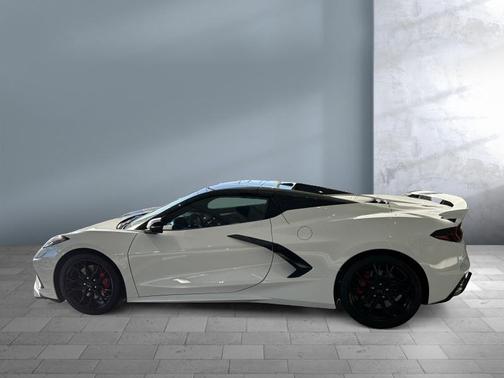 2026 Chevrolet Corvette Stingray w/2LT