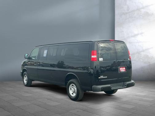 2025 Chevrolet Express 3500 RWD 3500 Extended Wheelbase LS