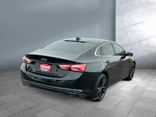 2021 Chevrolet Malibu FWD LT