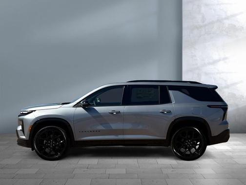 Sterling Gray Metallic 2026 Chevrolet Traverse RS