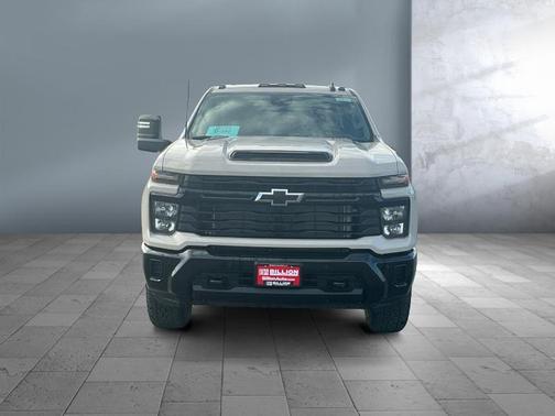 White Sands 2026 Chevrolet Silverado 2500 Custom