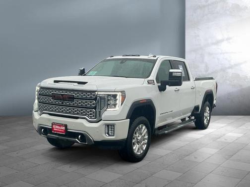 White Frost Tricoat 2022 GMC Sierra 2500 Denali