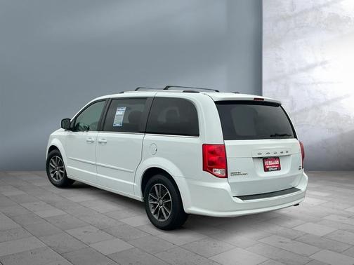 White Knuckle Clearcoat 2017 Dodge Grand Caravan SXT
