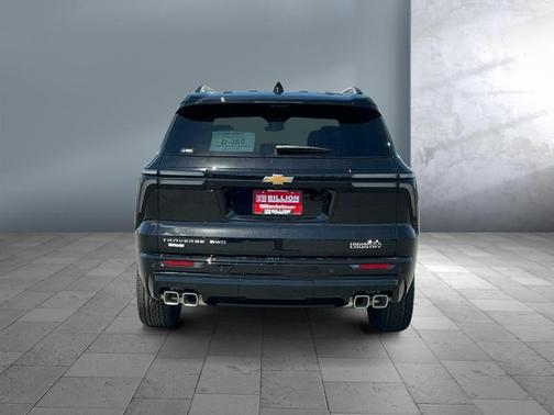 Mosaic Black Metallic 2026 Chevrolet Traverse High Country