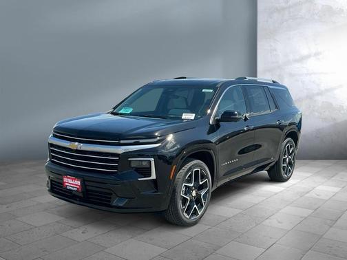 Mosaic Black Metallic 2026 Chevrolet Traverse High Country