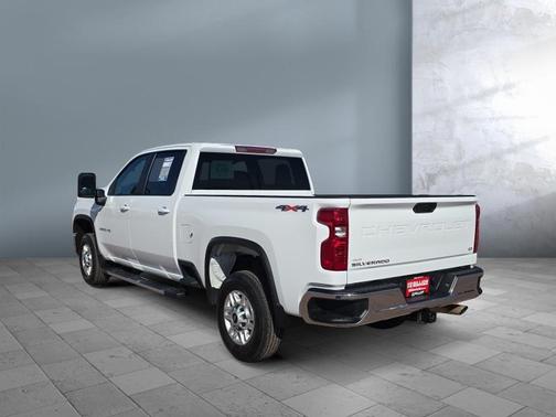 Summit White 2025 Chevrolet Silverado 2500 LT
