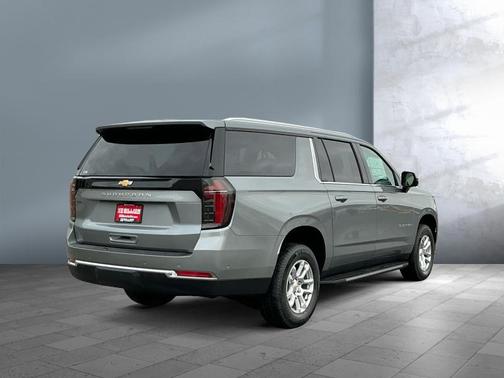 2026 Chevrolet Suburban LS