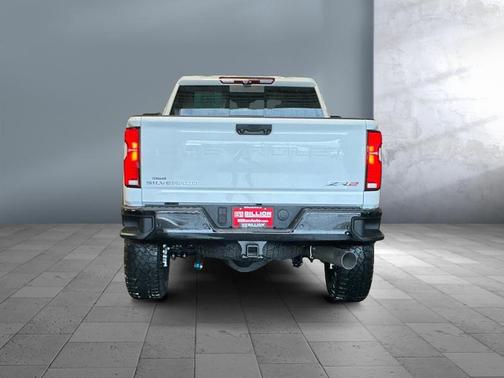 2025 Chevrolet Silverado 2500 4WD Crew Cab Standard Bed ZR2