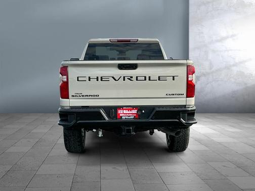 2026 Chevrolet Silverado 2500 Custom