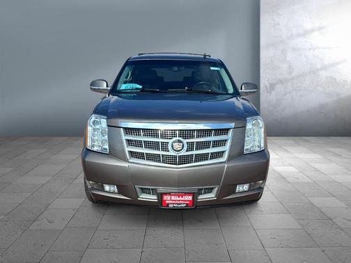 2014 Cadillac Escalade Platinum Edition