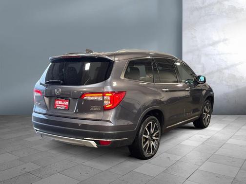 2021 Honda Pilot Touring 8-Passenger