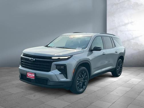 Sterling Gray Metallic 2026 Chevrolet Traverse LT