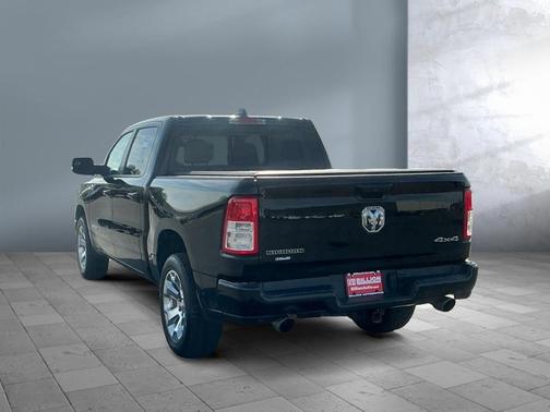 Diamond Black Crystal Pearlcoat 2019 RAM 1500 Big Horn