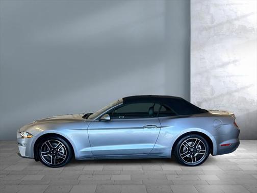 2021 Ford Mustang EcoBoost