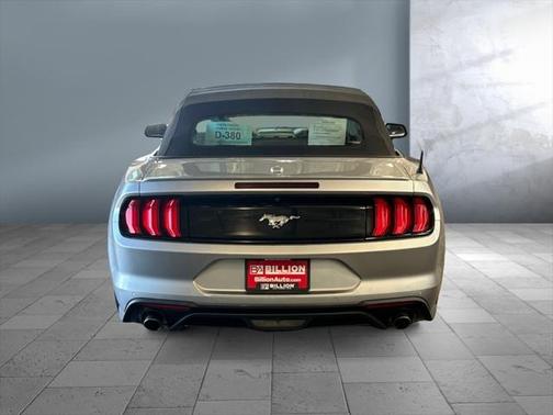 2021 Ford Mustang EcoBoost