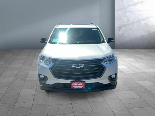 Silver Ice Metallic 2021 Chevrolet Traverse Premier