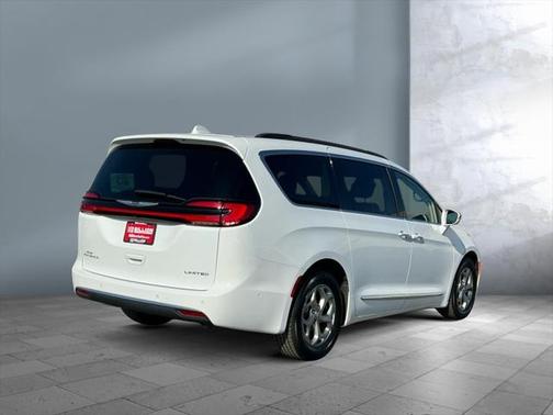 2022 Chrysler Pacifica Limited
