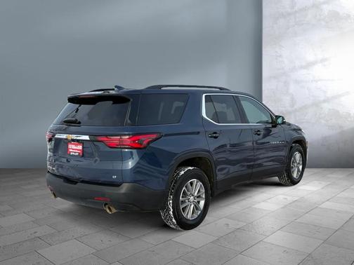 Northsky Blue Metallic 2022 Chevrolet Traverse LT Leather