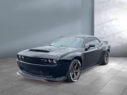 Black 2016 Dodge Challenger SRT Hellcat