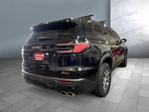 2025 GMC Acadia AWD AT4