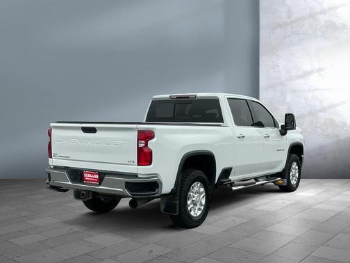 Summit White 2022 Chevrolet Silverado 2500 LTZ