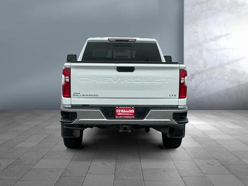 Summit White 2022 Chevrolet Silverado 2500 LTZ