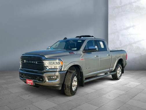 2022 RAM 2500 Laramie Crew Cab 4x4 6'4' Box