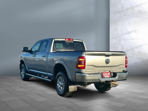 2022 RAM 2500 Laramie Crew Cab 4x4 6'4' Box