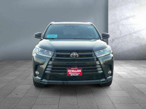 2018 Toyota Highlander SE
