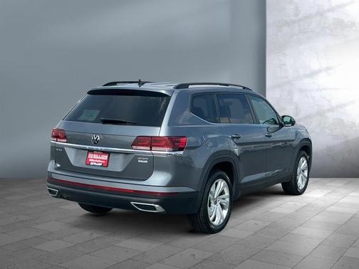 Platinum Gray Metallic 2021 Volkswagen Atlas 3.6L SE w/Technology