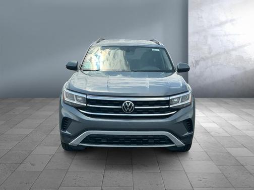 Platinum Gray Metallic 2021 Volkswagen Atlas 3.6L SE w/Technology