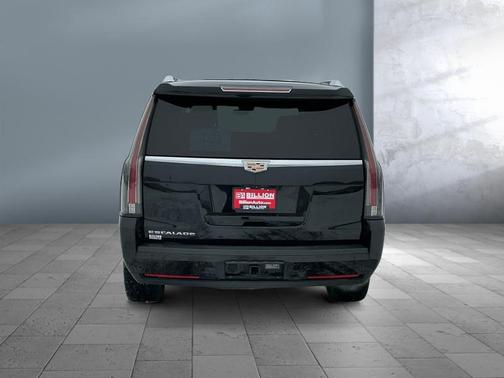 2018 Cadillac Escalade Luxury