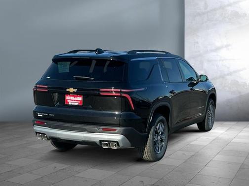 Mosaic Black Metallic 2026 Chevrolet Traverse LT