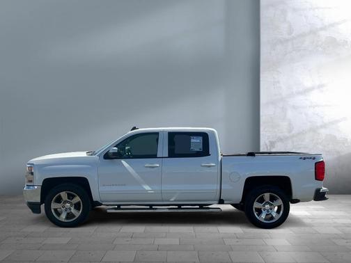 Iridescent Pearl Tricoat 2017 Chevrolet Silverado 1500 1LT