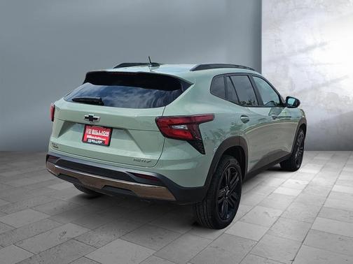 Cacti Green 2024 Chevrolet Trax FWD ACTIV