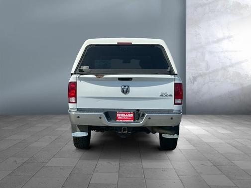 Bright White Clearcoat 2017 RAM 2500 Tradesman Crew Cab 4x4 8' Box