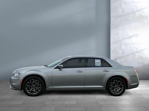 2018 Chrysler 300 S