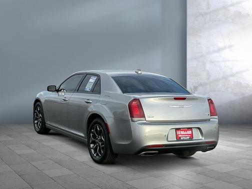 2018 Chrysler 300 S