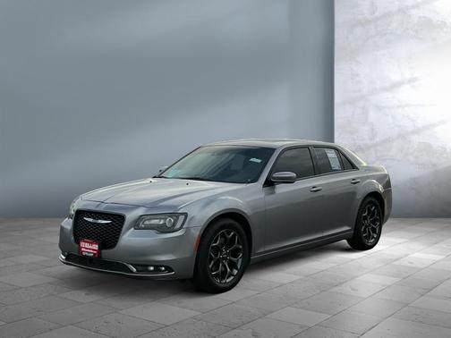 2018 Chrysler 300 S
