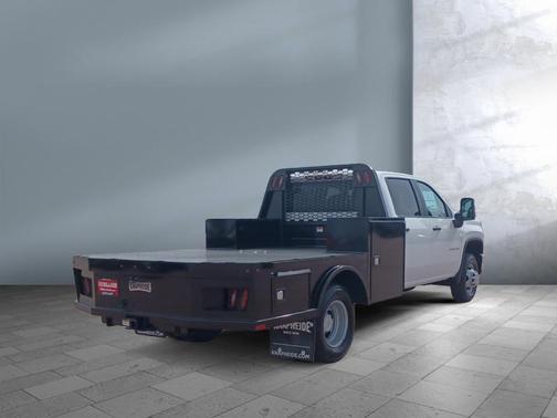 Summit White 2026 Chevrolet Silverado 3500 WT
