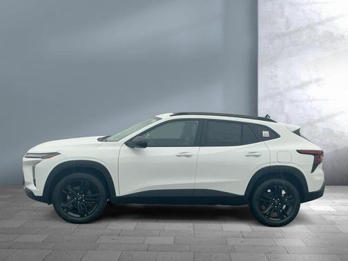 Summit White 2026 Chevrolet Trax FWD ACTIV