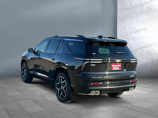 Mosaic Black Metallic 2026 Chevrolet Traverse High Country