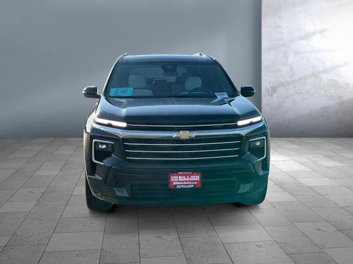 Mosaic Black Metallic 2026 Chevrolet Traverse High Country