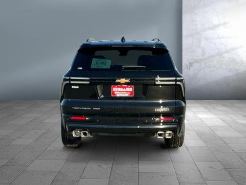 Mosaic Black Metallic 2026 Chevrolet Traverse High Country