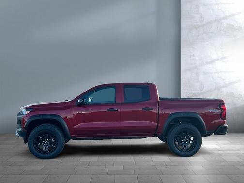 Radiant Red Tintcoat 2026 Chevrolet Colorado Trail Boss