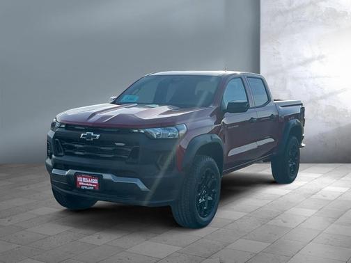 Radiant Red Tintcoat 2026 Chevrolet Colorado Trail Boss