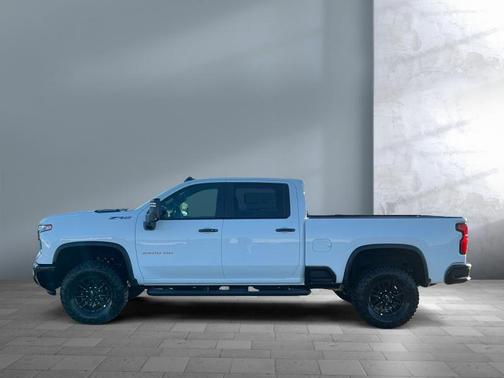 Summit White 2026 Chevrolet Silverado 2500 Crew Cab, Standard Bed, XR2, 4WD