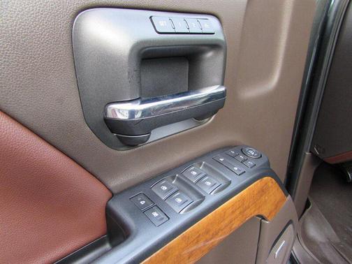 Graphite Metallic 2018 Chevrolet Silverado 1500 High Country