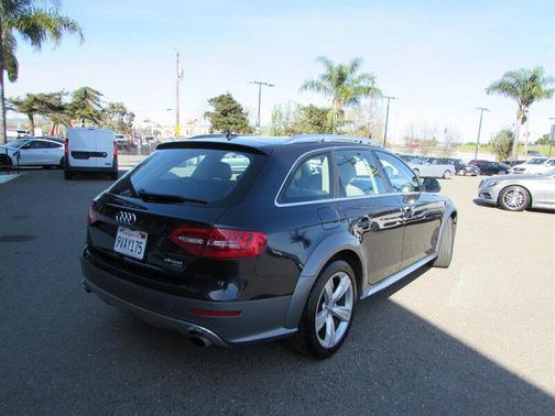 Moonlight Blue Metallic 2013 Audi allroad 2.0T Premium Plus